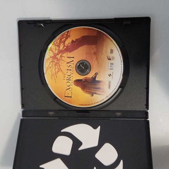 The Exorcism of Emily Rose (DVD) - Picture 3 of 5